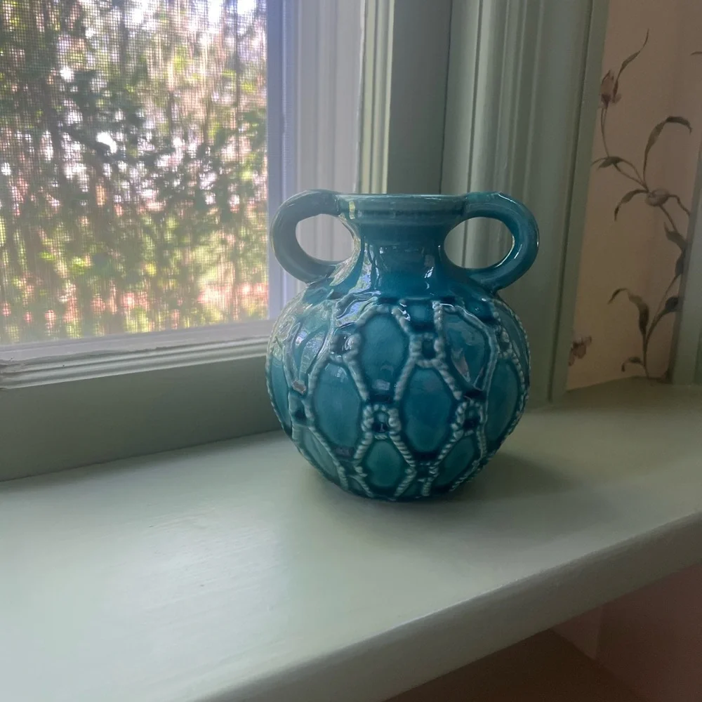 Pretty vase